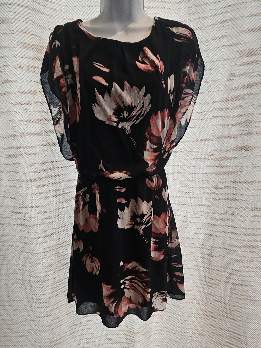 THE LIMITED navy floral dress
